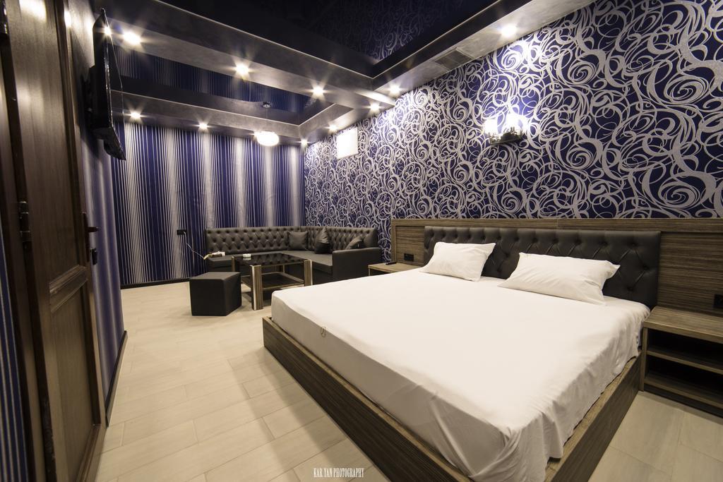 Voyage Hotel Jerevan Pokoj fotografie