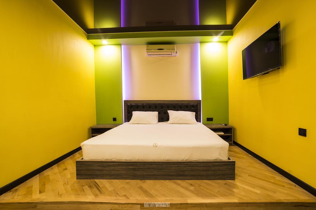 Voyage Hotel Jerevan Pokoj fotografie