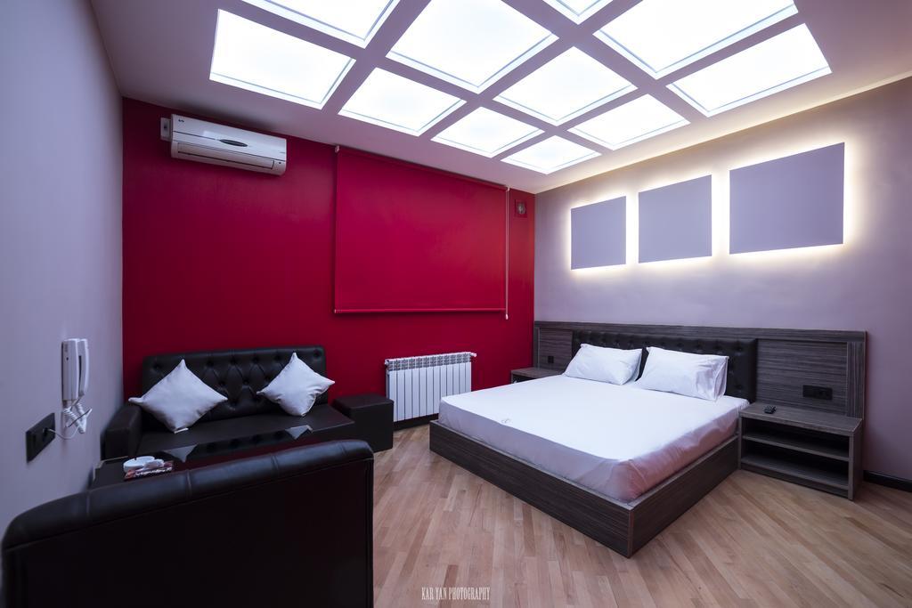 Voyage Hotel Jerevan Pokoj fotografie